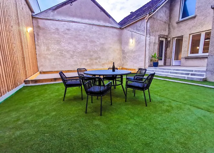 Magnum 80 Terrasse & Climatisation - 6 Personnes - * エペルネー