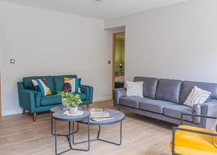 Magnum 80 Terrasse & Climatisation - 6 Personnes - * エペルネー