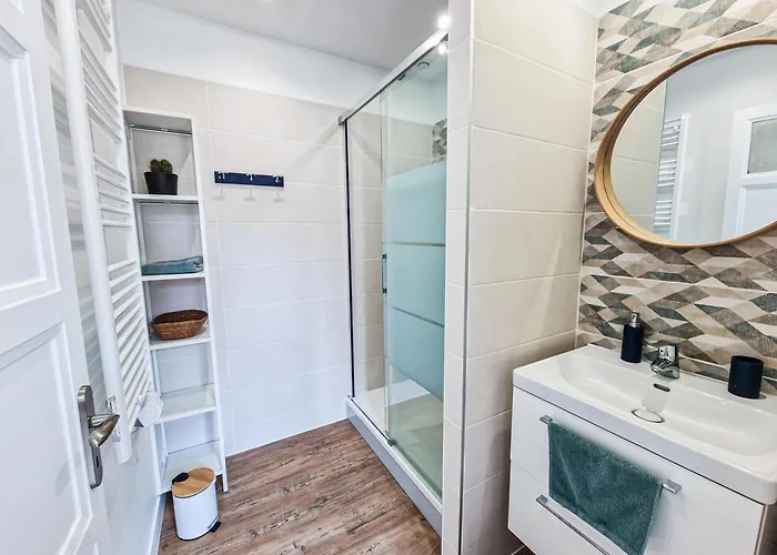 Magnum 80 Terrasse & Climatisation - 6 Personnes - *